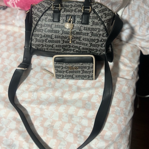 Juicy Couture Black and Gray Women\'s Bag Set